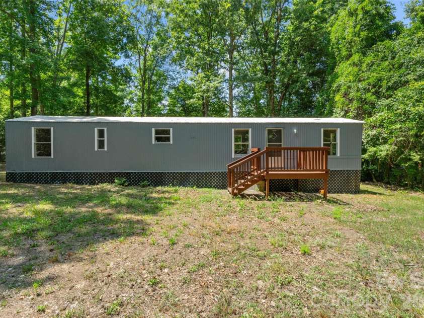 335 Lake Landing Drive, Salisbury, NC 28146.  MLS# CAR4401951, YatesRealty ID 38693. 
