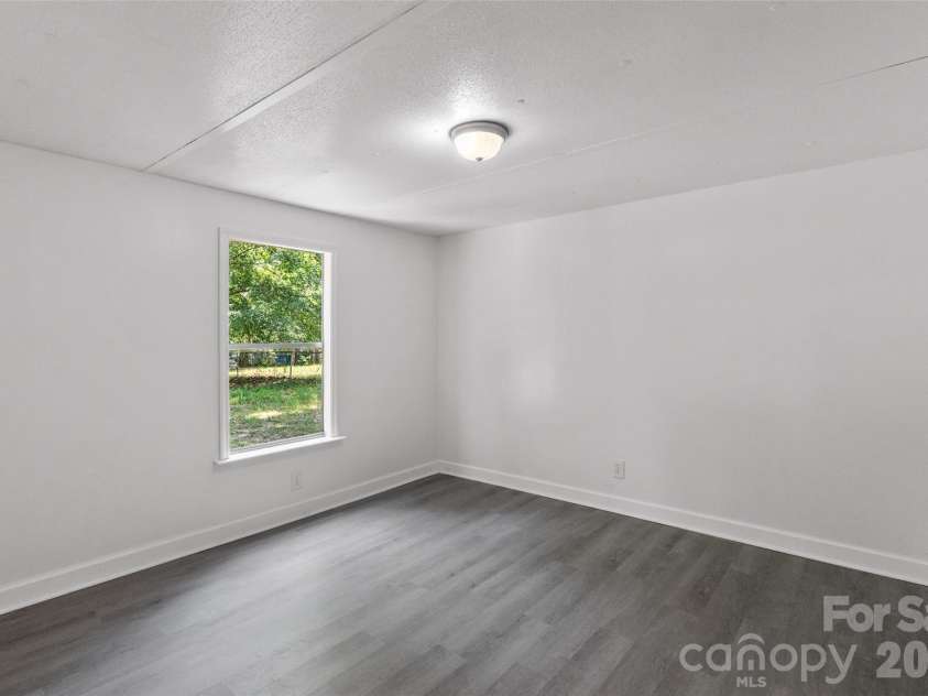 335 Lake Landing Drive, Salisbury, NC 28146.  MLS# CAR4401951, YatesRealty ID 38693. 