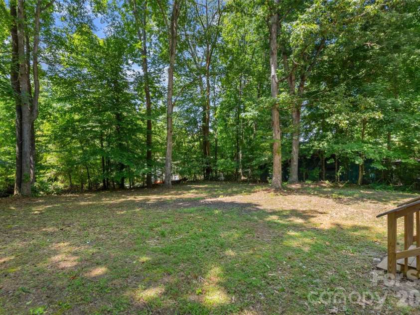 335 Lake Landing Drive, Salisbury, NC 28146.  MLS# CAR4401951, YatesRealty ID 38693. 