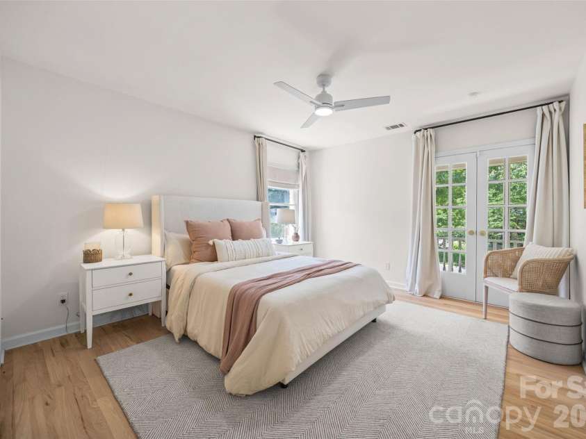 1340 Piccadilly Drive, Charlotte, NC 28211.  MLS# CAR4402510, YatesRealty ID 38694. Bedroom 4