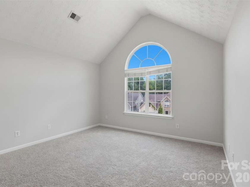 4923 Eagle Creek Drive, Charlotte, NC 28269.  MLS# CAR4397626, YatesRealty ID 38696. 
