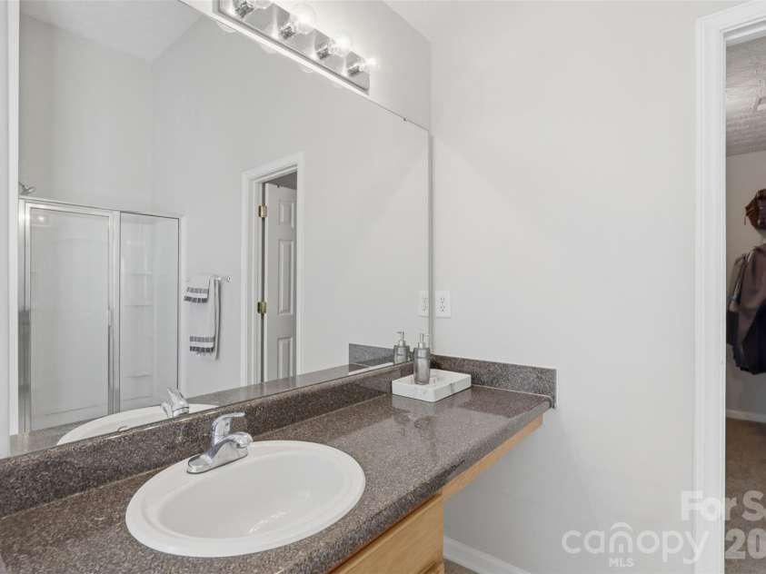 4923 Eagle Creek Drive, Charlotte, NC 28269.  MLS# CAR4397626, YatesRealty ID 38696. 