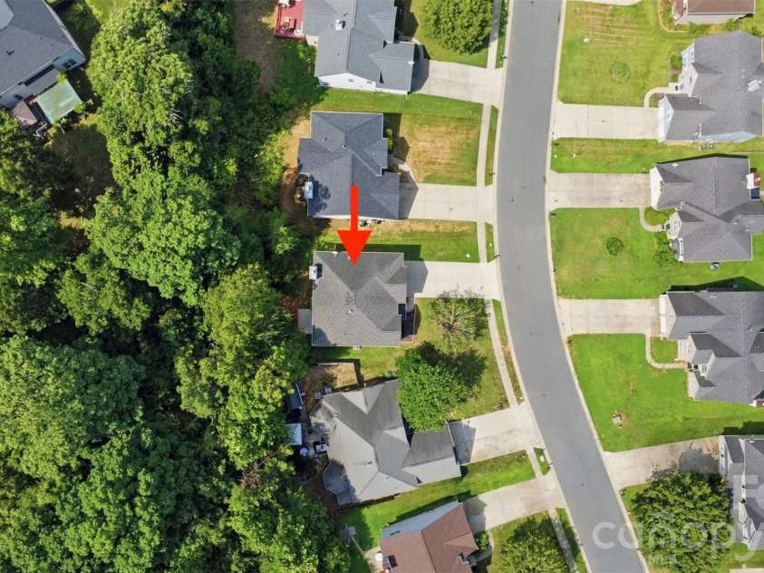 4923 Eagle Creek Drive, Charlotte, NC 28269.  MLS# CAR4397626, YatesRealty ID 38696. 