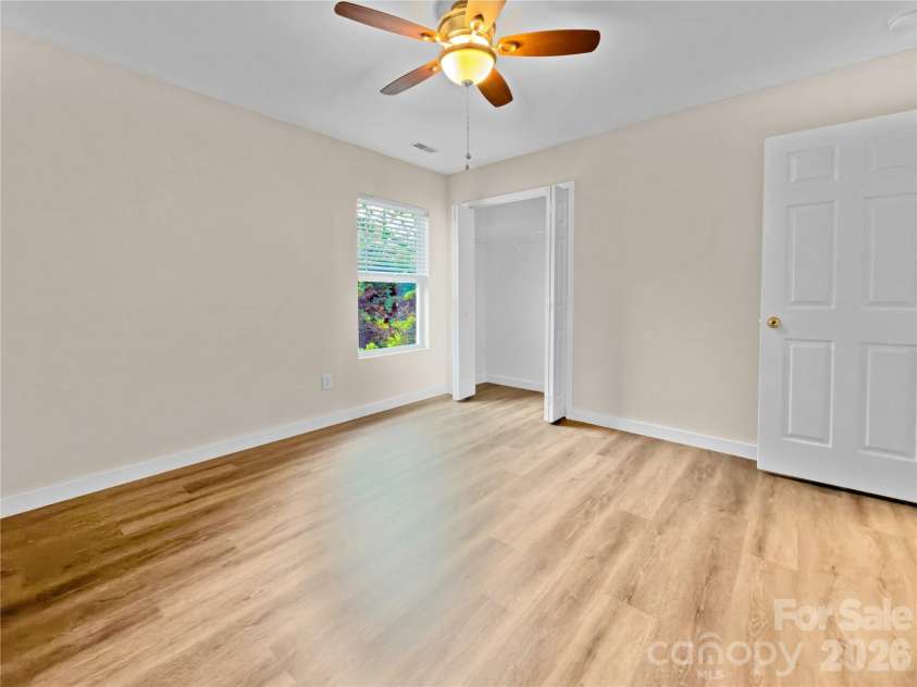 1843 Rustic Barn Drive, Huntersville, NC 28078.  MLS# CAR4391831, YatesRealty ID 38697. 