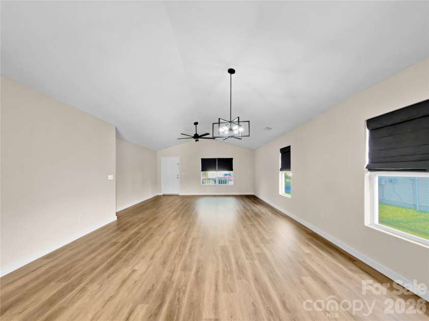 1843 Rustic Barn Drive, Huntersville, NC 28078.  MLS# CAR4391831, YatesRealty ID 38697. 