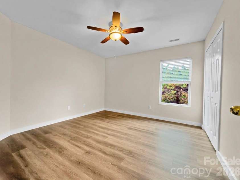 1843 Rustic Barn Drive, Huntersville, NC 28078.  MLS# CAR4391831, YatesRealty ID 38697. 