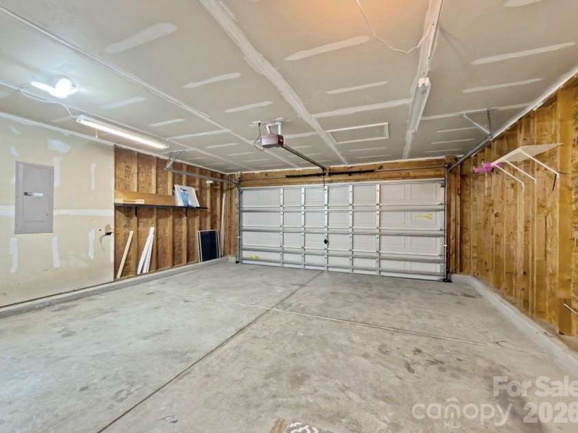 1843 Rustic Barn Drive, Huntersville, NC 28078.  MLS# CAR4391831, YatesRealty ID 38697. 