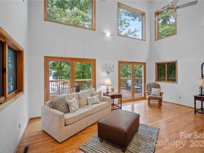 122 Mountain Harbor Drive, Lexington, NC 27292.  MLS# CAR4313549, YatesRealty ID 387. 