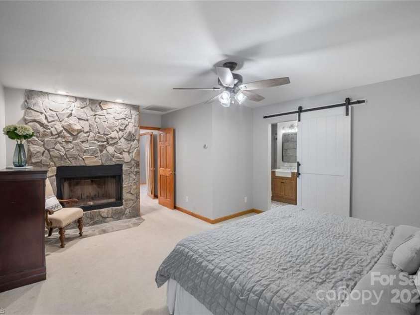 122 Mountain Harbor Drive, Lexington, NC 27292.  MLS# CAR4313549, YatesRealty ID 387. 