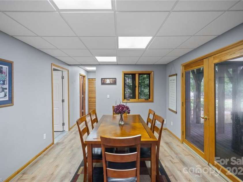 122 Mountain Harbor Drive, Lexington, NC 27292.  MLS# CAR4313549, YatesRealty ID 387. 