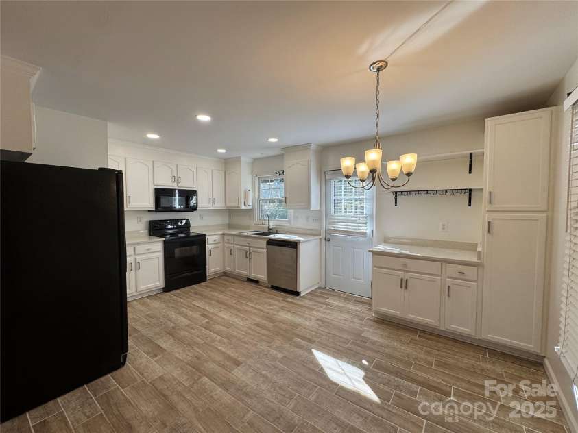 314 Louisiana Avenue, Bessemer City, NC 28016.  MLS# CAR4318111, YatesRealty ID 387. 