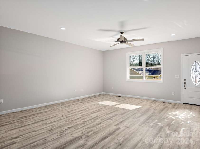 46 Smokey Quartz Lane, Flat Rock, NC 28731.  MLS# CAR4208463, YatesRealty ID 387. Living Room