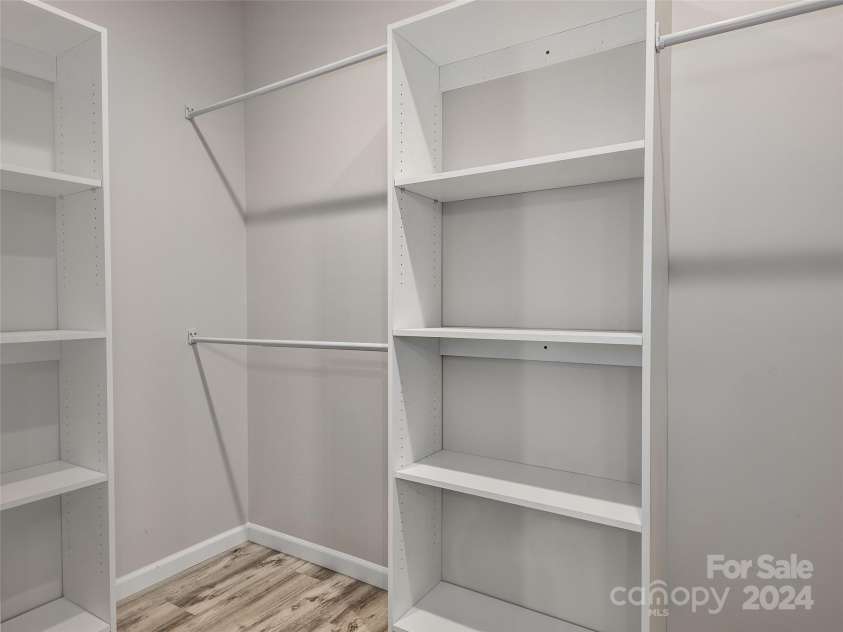 46 Smokey Quartz Lane, Flat Rock, NC 28731.  MLS# CAR4208463, YatesRealty ID 387. Spacious Walk in Closet