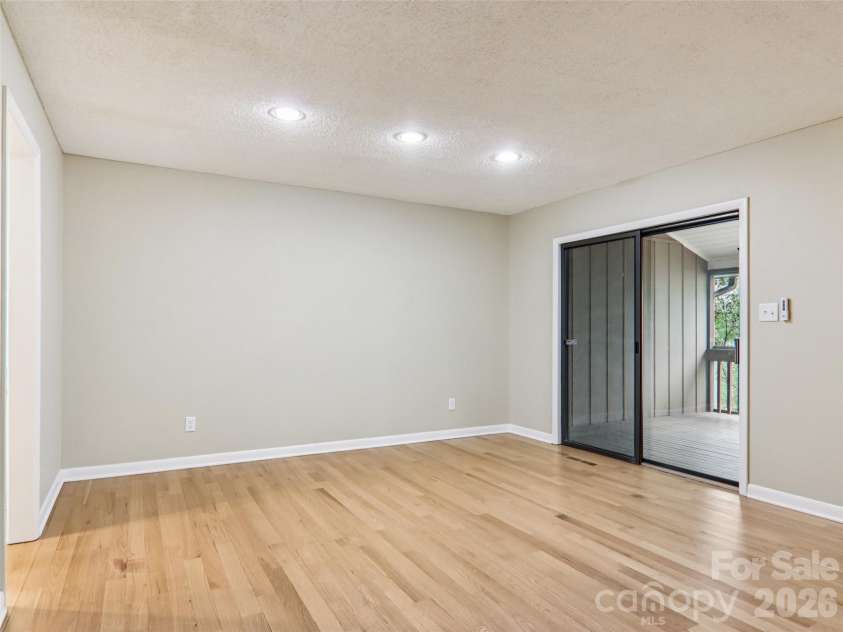 457 Crowfields Drive, Asheville, NC 28803.  MLS# CAR4357281, YatesRealty ID 3870. 