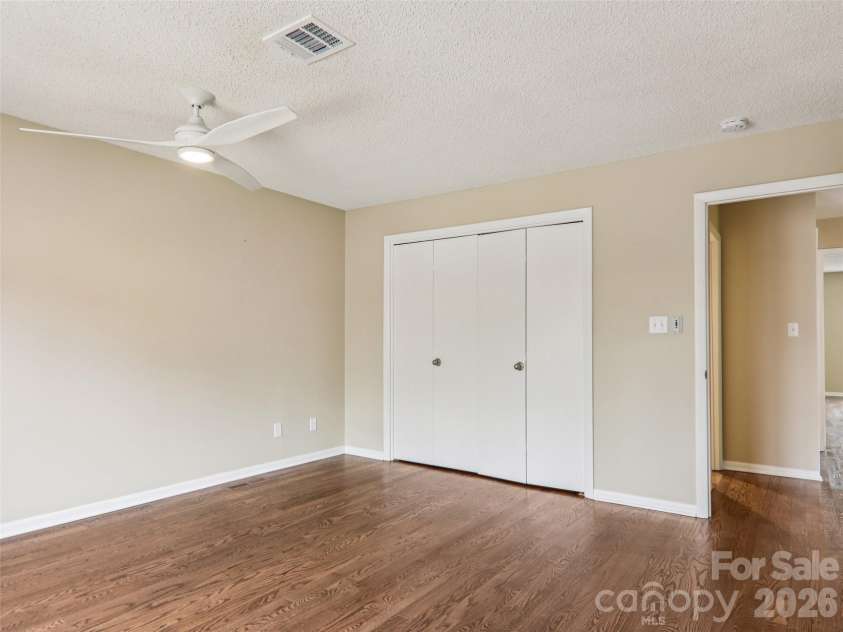 457 Crowfields Drive, Asheville, NC 28803.  MLS# CAR4357281, YatesRealty ID 3870. 