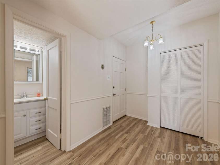 622 Haywood Street, Waynesville, NC 28786.  MLS# CAR4338491, YatesRealty ID 3870. 