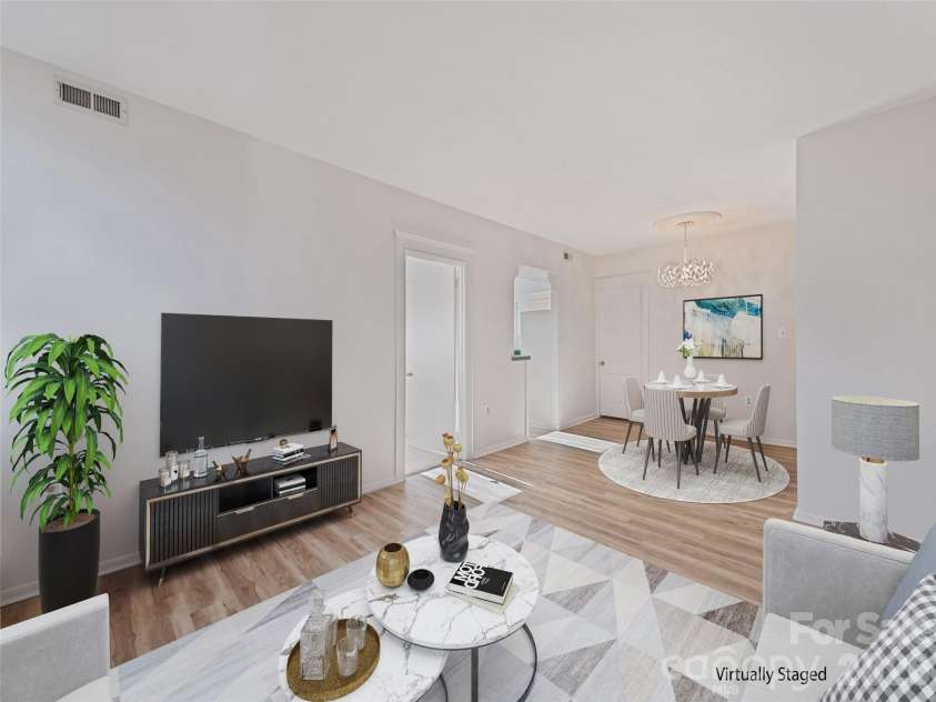 622 Haywood Street, Waynesville, NC 28786.  MLS# CAR4338491, YatesRealty ID 3870. 