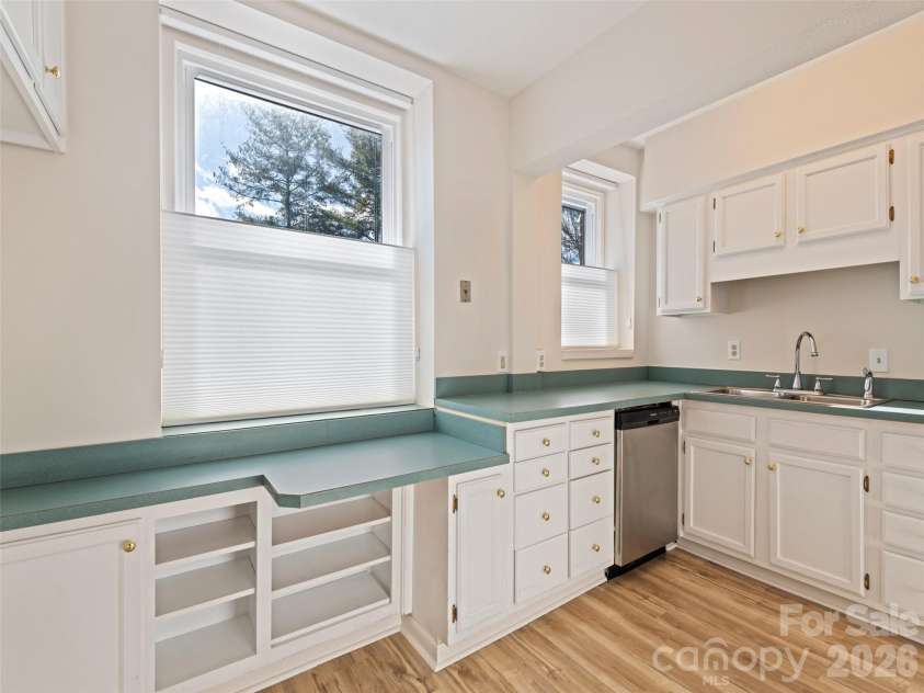 622 Haywood Street, Waynesville, NC 28786.  MLS# CAR4338491, YatesRealty ID 3870. 