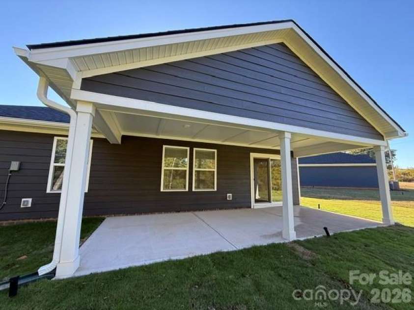 533 Creston Place Drive, Monroe, NC 28110.  MLS# CAR4400939, YatesRealty ID 38701. 