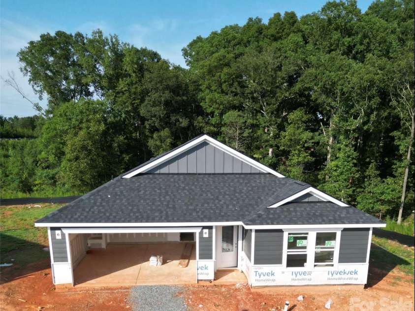 533 Creston Place Drive, Monroe, NC 28110.  MLS# CAR4400939, YatesRealty ID 38701. Front of the home