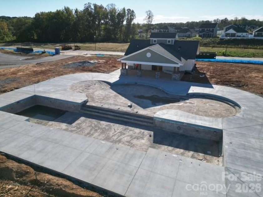 533 Creston Place Drive, Monroe, NC 28110.  MLS# CAR4400939, YatesRealty ID 38701. Splash time!
