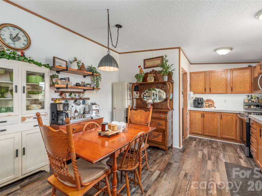 40 Farmstead Road, Leicester, NC 28748.  MLS# CAR4404206, YatesRealty ID 38703. 