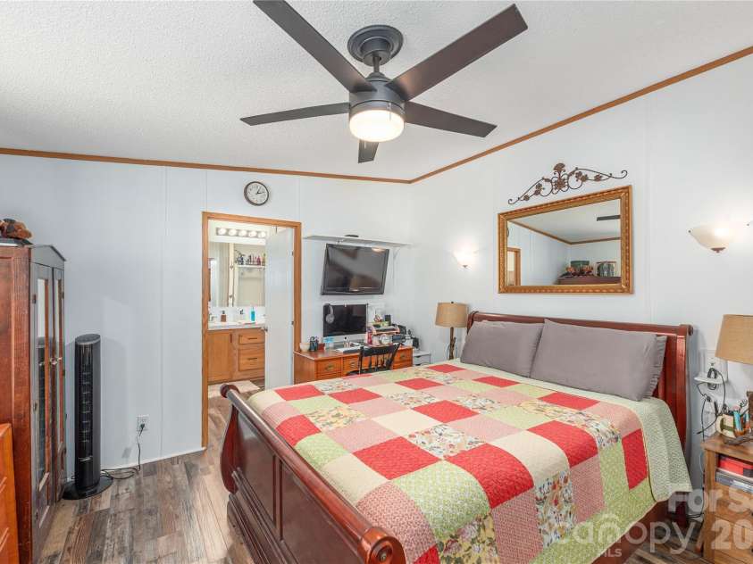40 Farmstead Road, Leicester, NC 28748.  MLS# CAR4404206, YatesRealty ID 38703. 