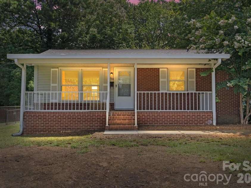 208 Tomberlin Road, Mount Holly, NC 28120.  MLS# CAR4403727, YatesRealty ID 38708. 