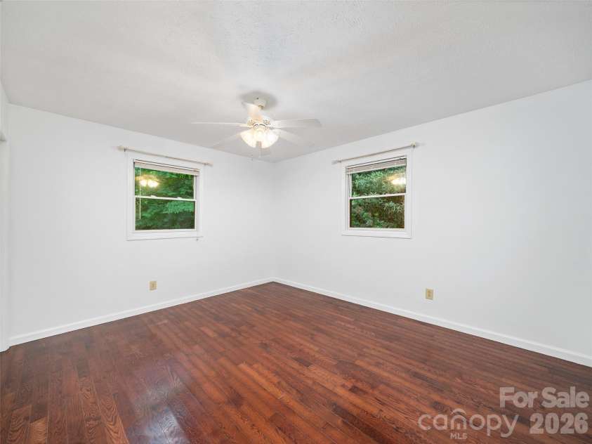 125 Heartland Lane, Burnsville, NC 28714.  MLS# CAR4273356, YatesRealty ID 3871. Primary Bedroom