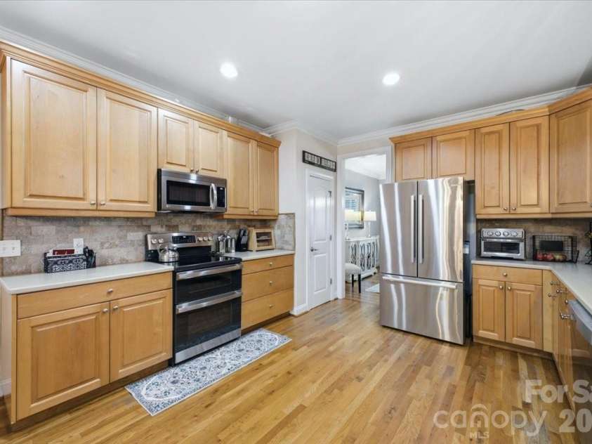 10323 Mina Court, Charlotte, NC 28277.  MLS# CAR4399146, YatesRealty ID 38711. 