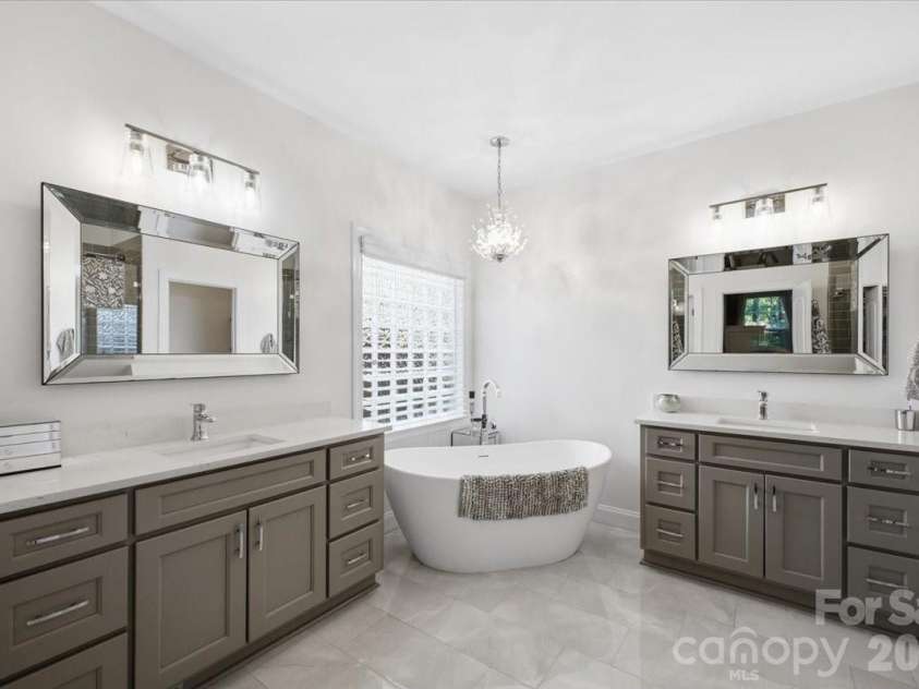 10323 Mina Court, Charlotte, NC 28277.  MLS# CAR4399146, YatesRealty ID 38711. 