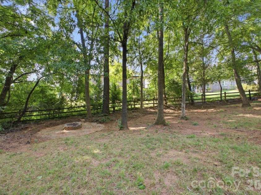 10323 Mina Court, Charlotte, NC 28277.  MLS# CAR4399146, YatesRealty ID 38711. 