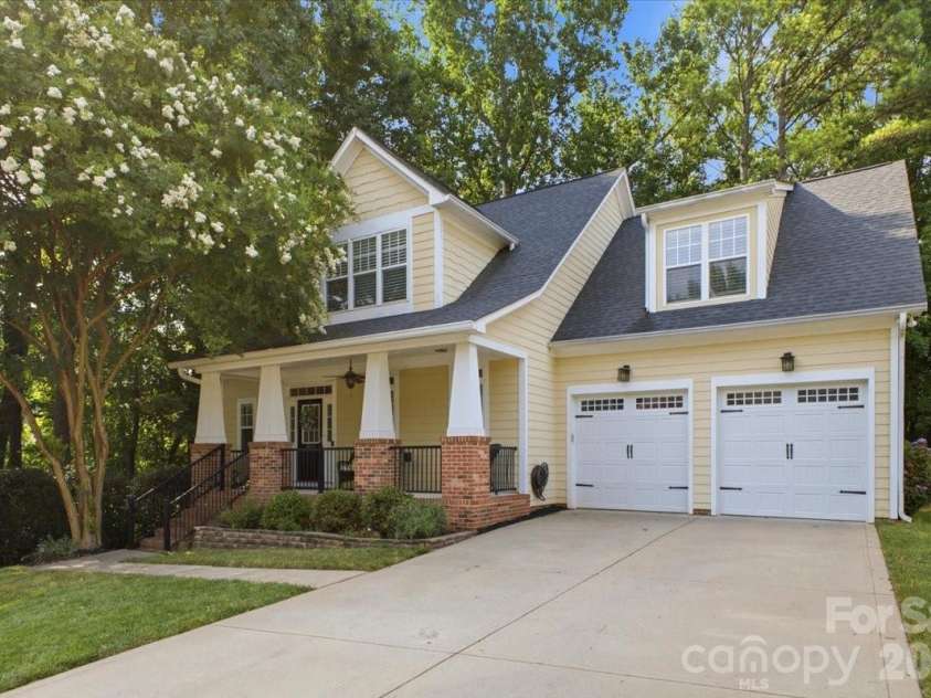 10323 Mina Court, Charlotte, NC 28277.  MLS# CAR4399146, YatesRealty ID 38711. 