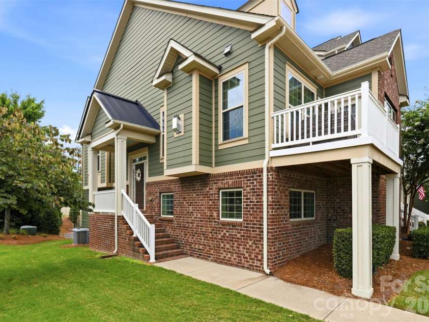 509 Dulaney Drive, Fort Mill, SC 29708.  MLS# CAR4401390, YatesRealty ID 38718. 