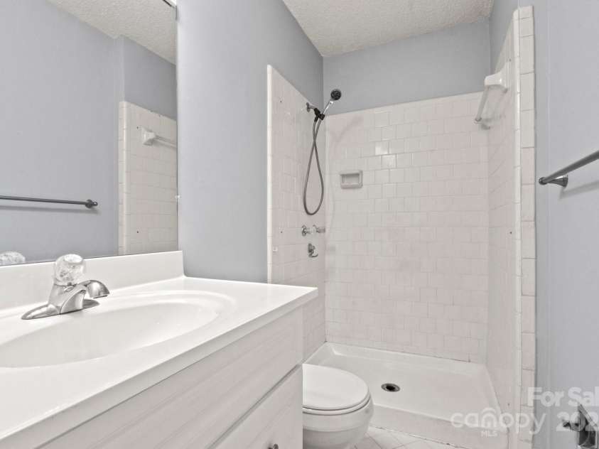 2508 Wood Star Court, Matthews, NC 28105.  MLS# CAR4277438, YatesRealty ID 3872. 