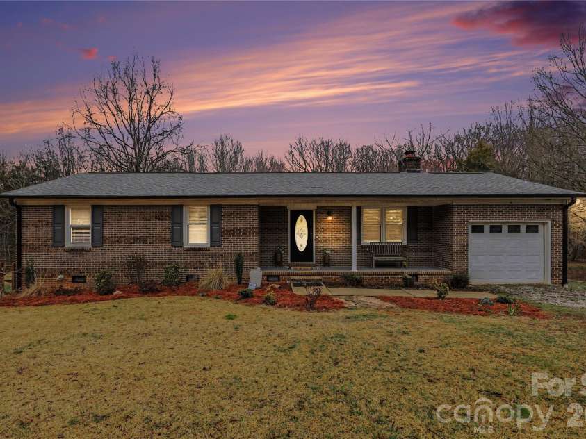 835 Bee Tree Road, Salisbury, NC 28146.  MLS# CAR4353743, YatesRealty ID 3872. 