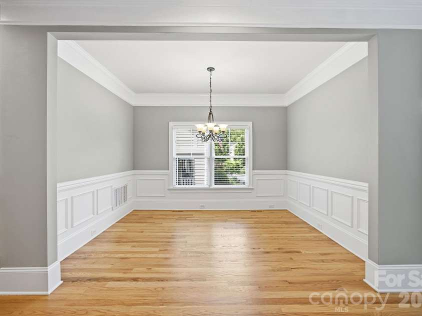 425 Spring Street, Davidson, NC 28036.  MLS# CAR4392088, YatesRealty ID 38721. 