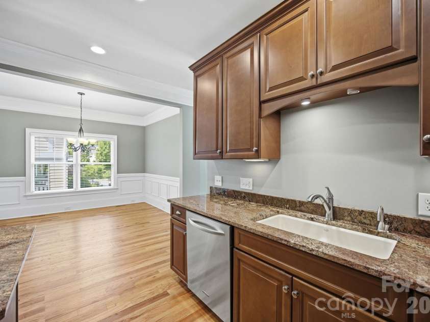 425 Spring Street, Davidson, NC 28036.  MLS# CAR4392088, YatesRealty ID 38721. 