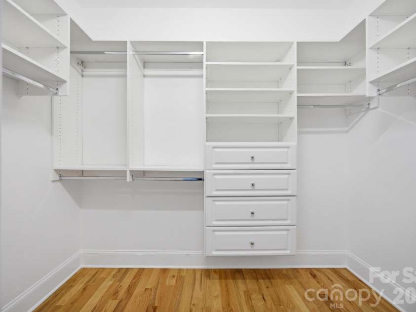 425 Spring Street, Davidson, NC 28036.  MLS# CAR4392088, YatesRealty ID 38721. 