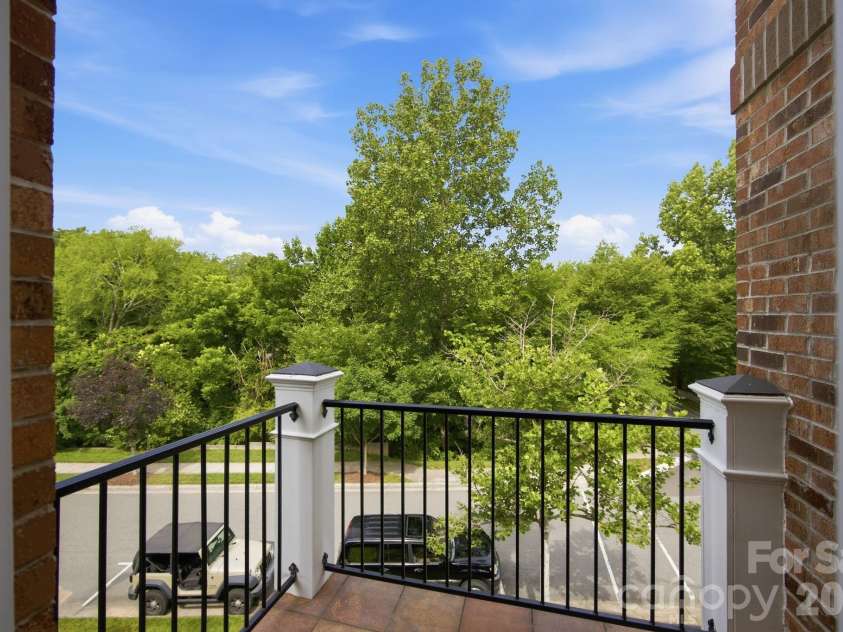425 Spring Street, Davidson, NC 28036.  MLS# CAR4392088, YatesRealty ID 38721. 