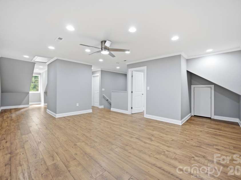 425 Spring Street, Davidson, NC 28036.  MLS# CAR4392088, YatesRealty ID 38721. 