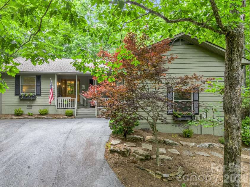 558 Middle Connestee Trail, Brevard, NC 28712.  MLS# CAR4391380, YatesRealty ID 38722. 