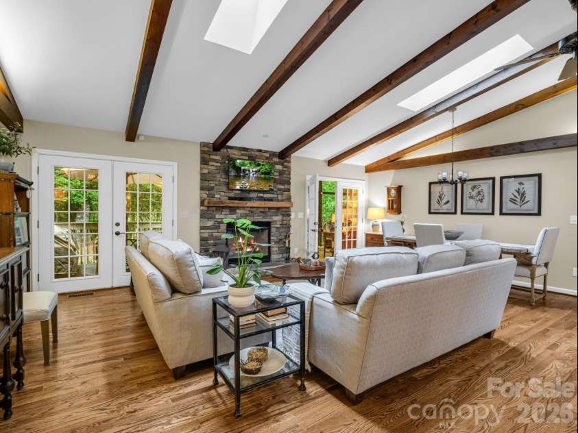 558 Middle Connestee Trail, Brevard, NC 28712.  MLS# CAR4391380, YatesRealty ID 38722. 