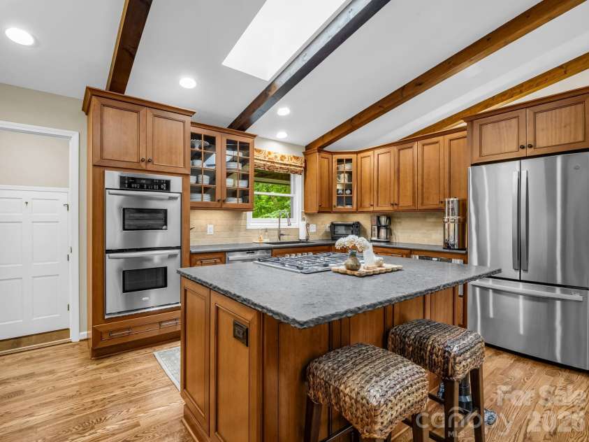 558 Middle Connestee Trail, Brevard, NC 28712.  MLS# CAR4391380, YatesRealty ID 38722. 
