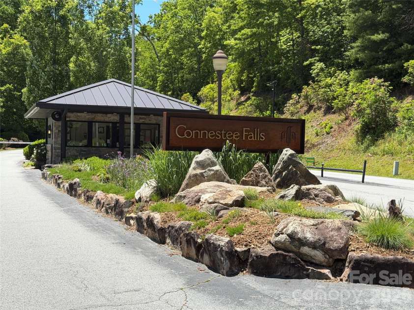 558 Middle Connestee Trail, Brevard, NC 28712.  MLS# CAR4391380, YatesRealty ID 38722. Gated Entrance