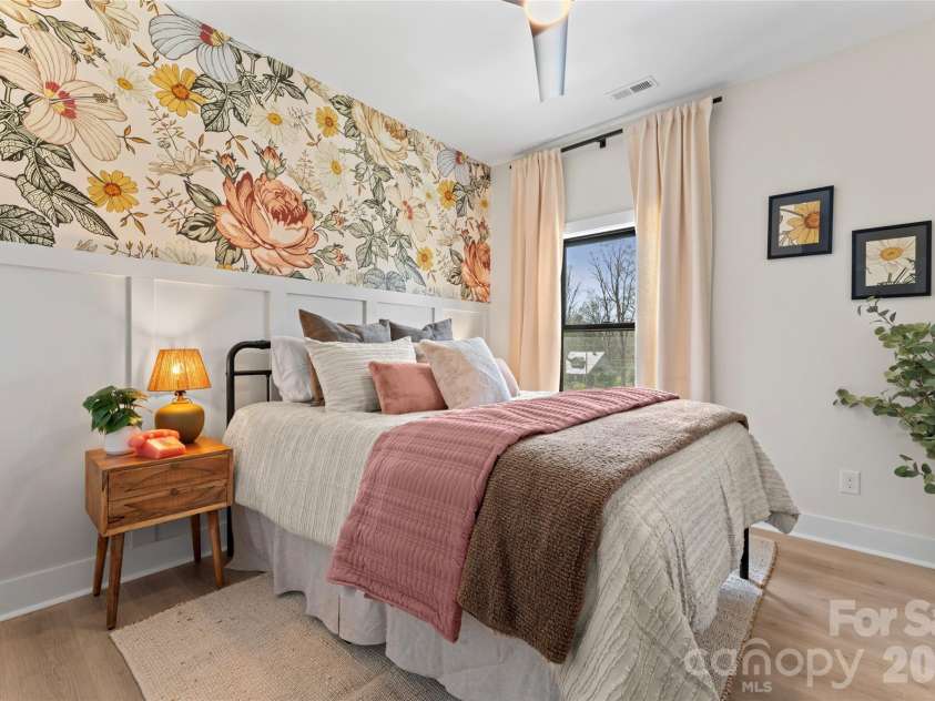 508 Mystic Park Alley, Huntersville, NC 28078.  MLS# CAR4352831, YatesRealty ID 38724. 2nd bedroom