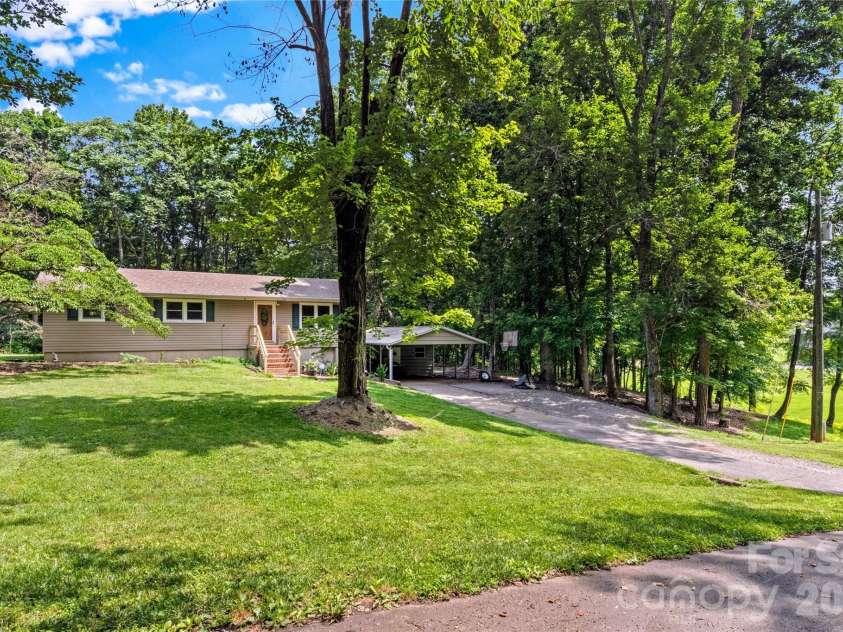 152 Blue Ridge Road, State Road, NC 28676.  MLS# CAR4397721, YatesRealty ID 38728. 