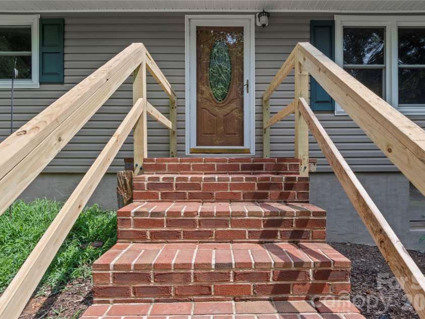 152 Blue Ridge Road, State Road, NC 28676.  MLS# CAR4397721, YatesRealty ID 38728. 