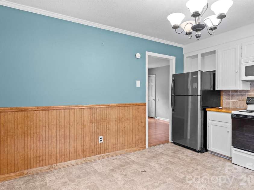 152 Blue Ridge Road, State Road, NC 28676.  MLS# CAR4397721, YatesRealty ID 38728. 