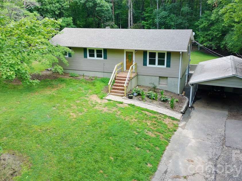 152 Blue Ridge Road, State Road, NC 28676.  MLS# CAR4397721, YatesRealty ID 38728. 